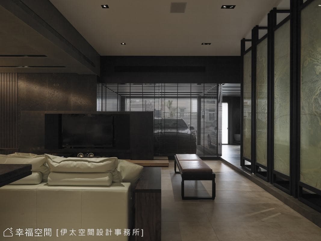 主牆