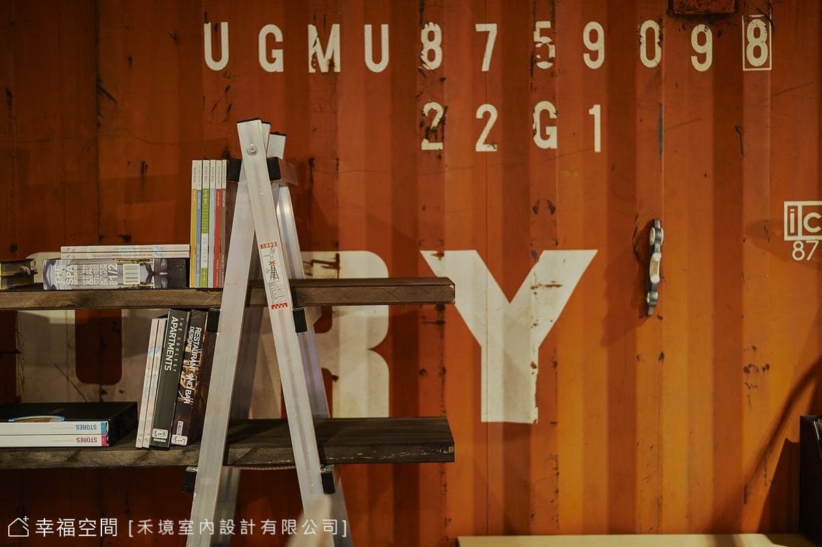 書架