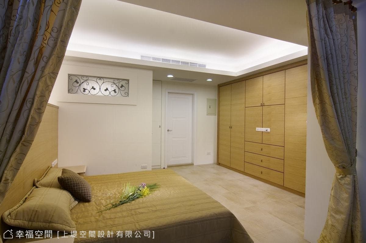主臥房