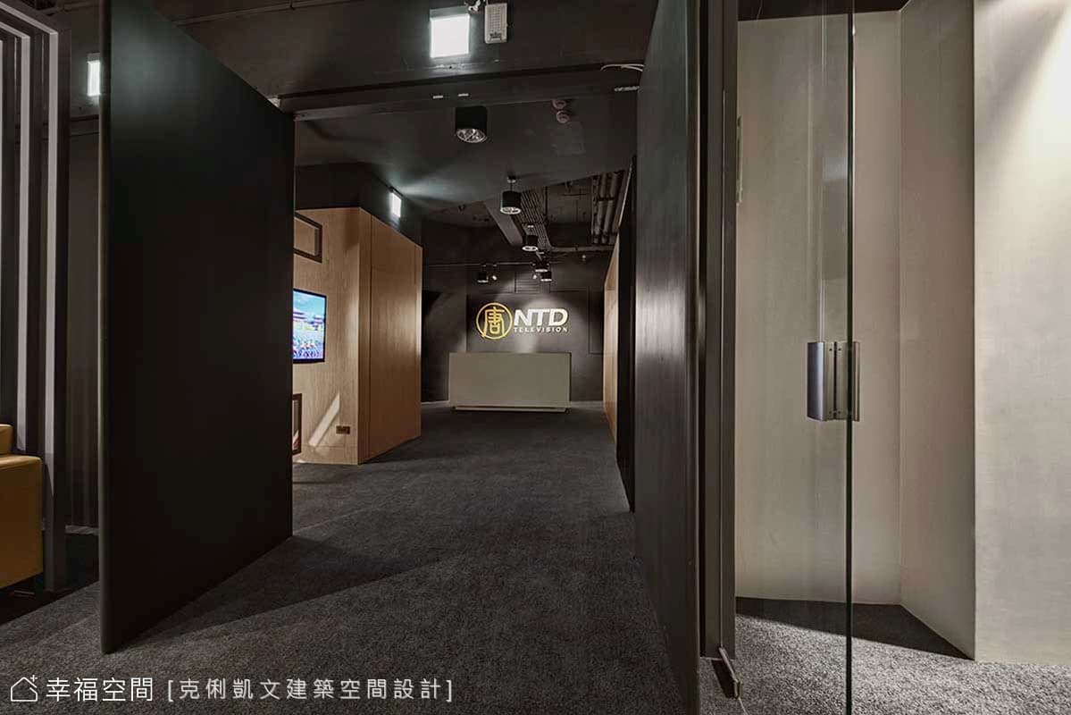 廊道與接待櫃臺