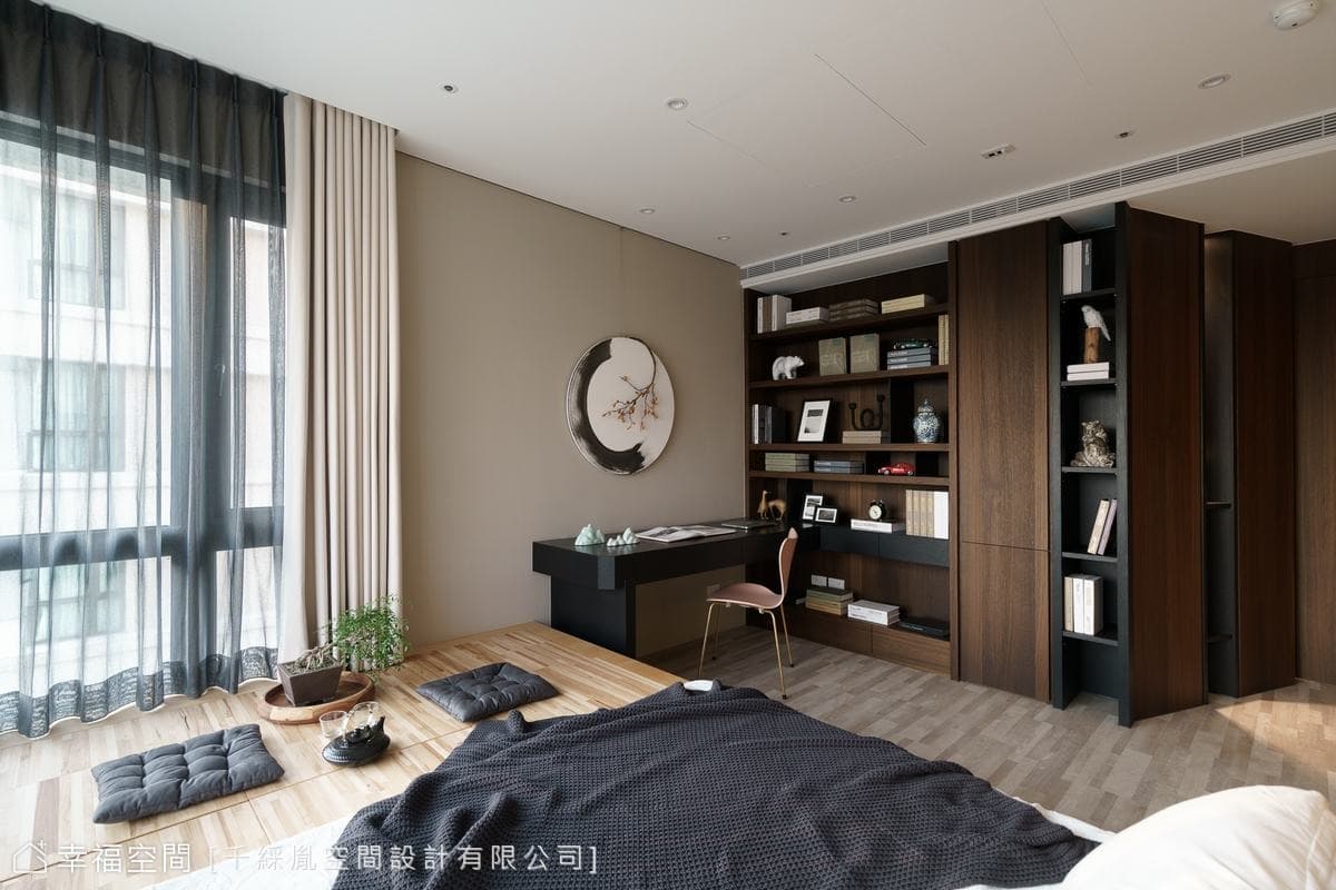 主臥書房
