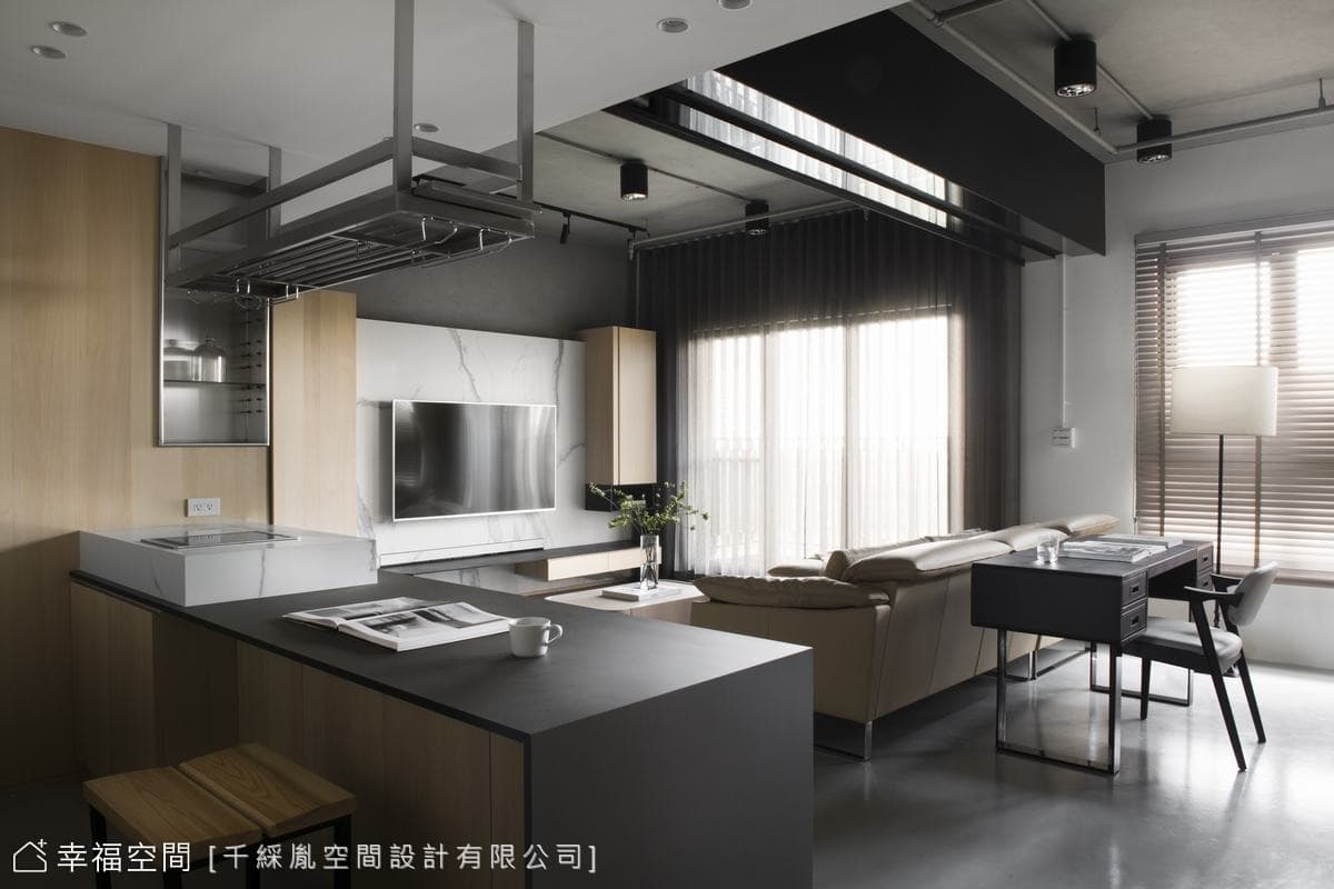 不同窗簾調整光源