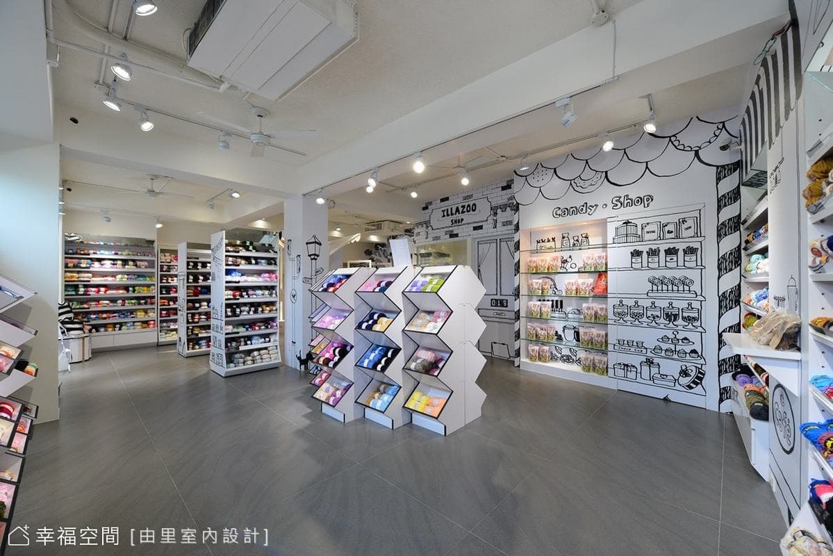 俐落的黑與白空間