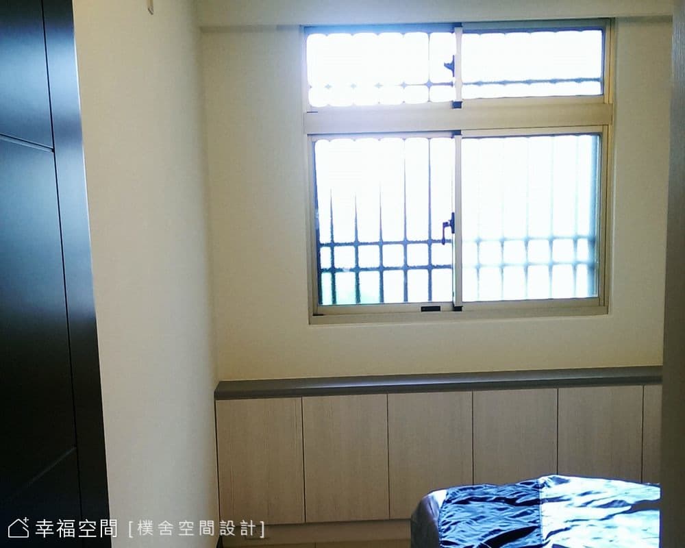 窗下展示檯