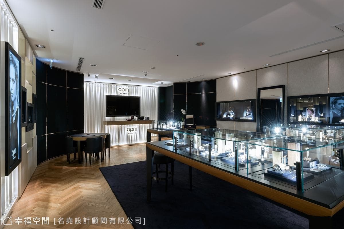 展示櫃體