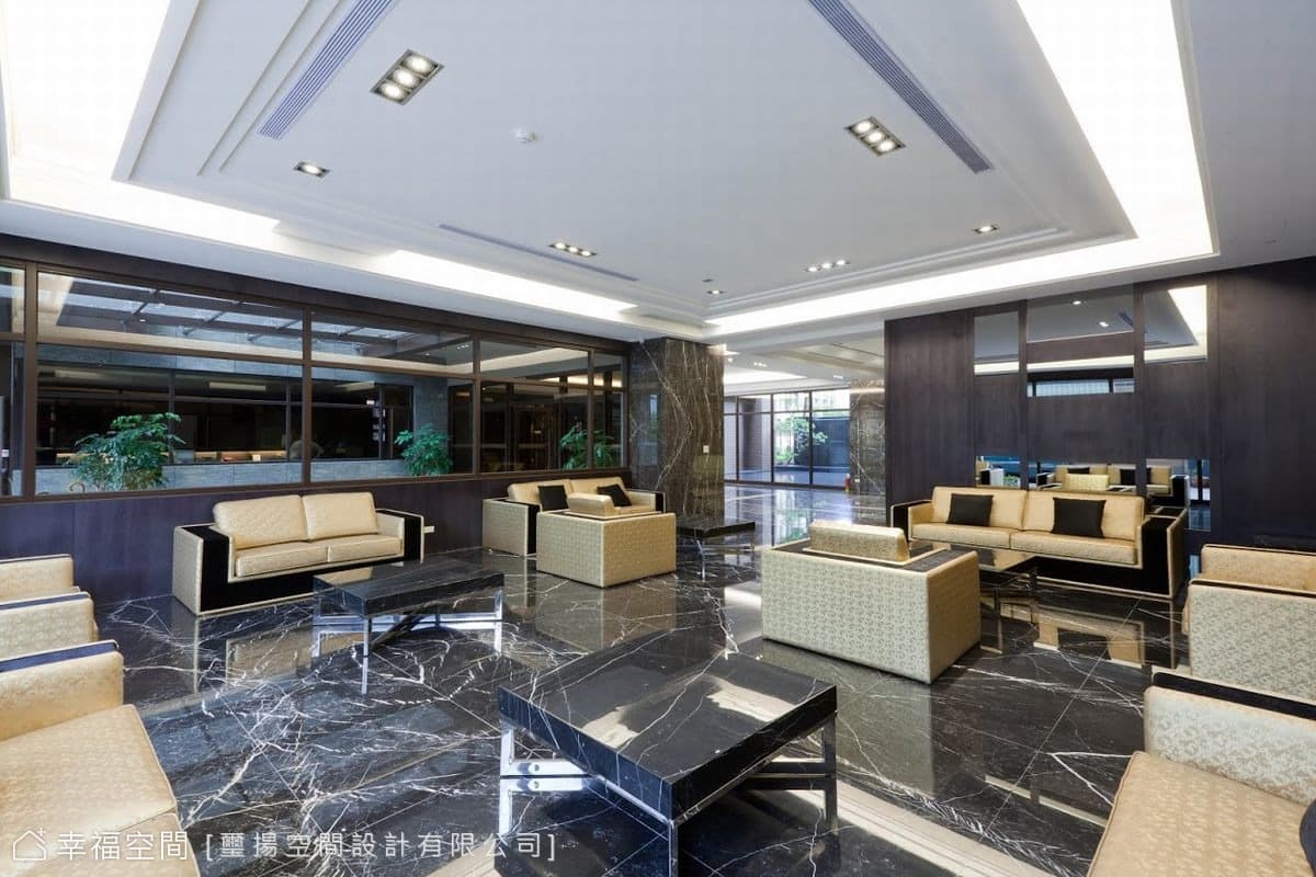 石材展氣度 自然通透公設設計