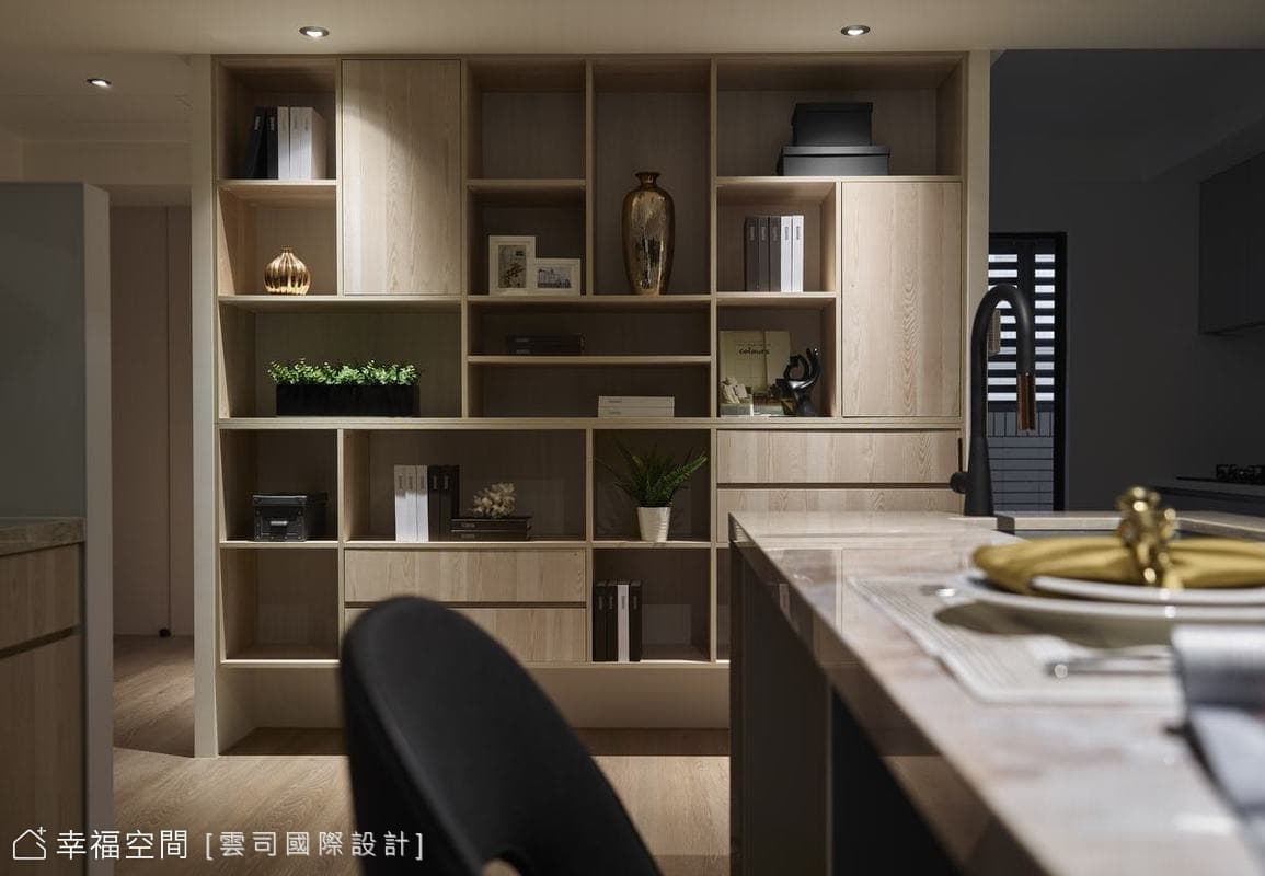 大型收納展示櫃