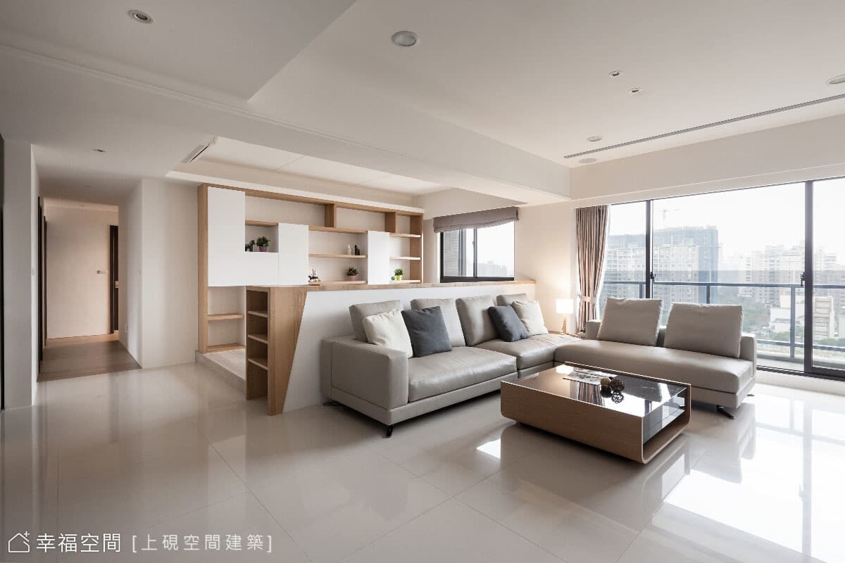 敞朗明亮