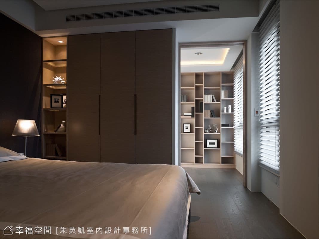 主臥-書牆端景