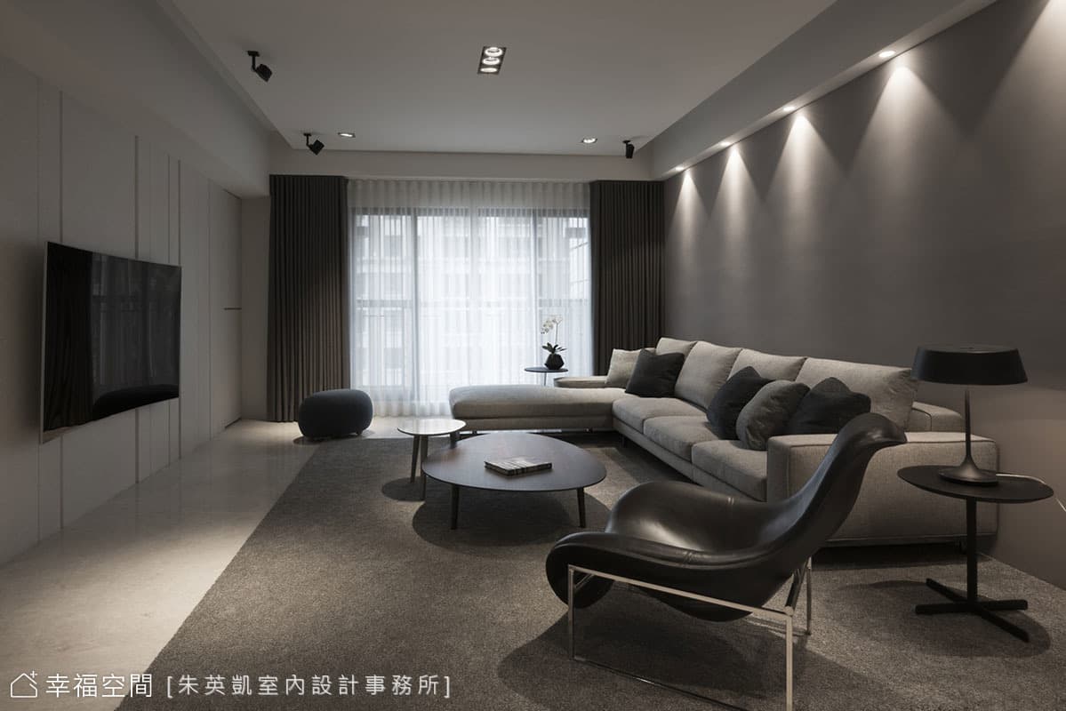 沙發牆
