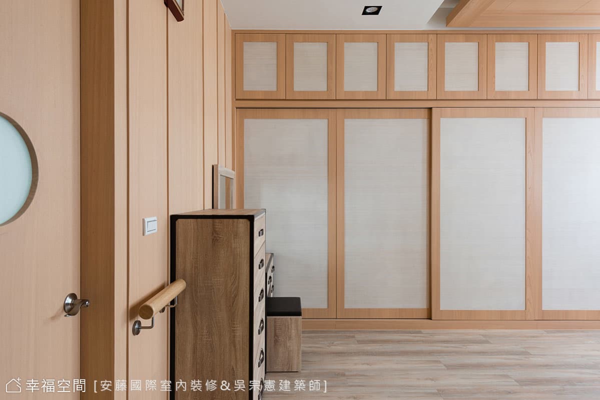 恬靜用色