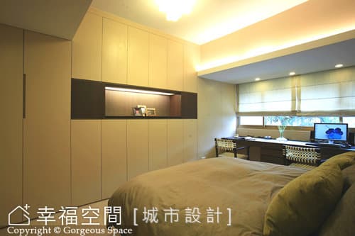 主臥