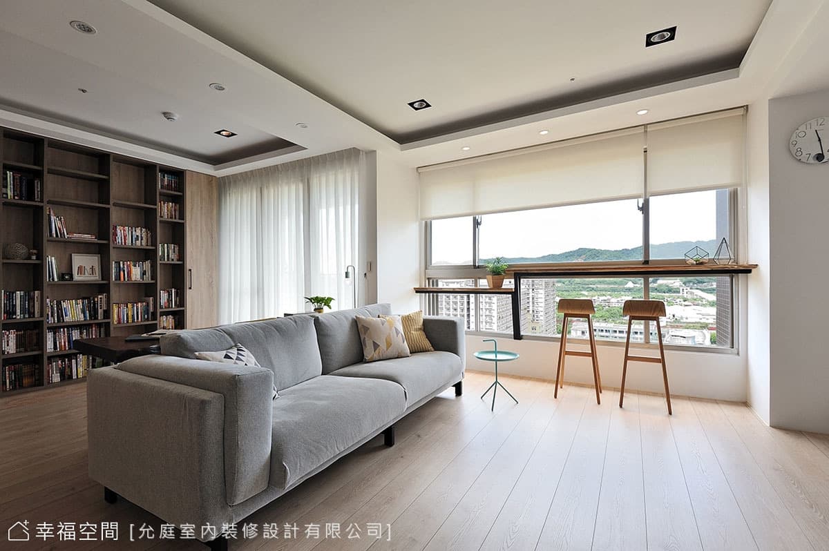 窗邊吧檯