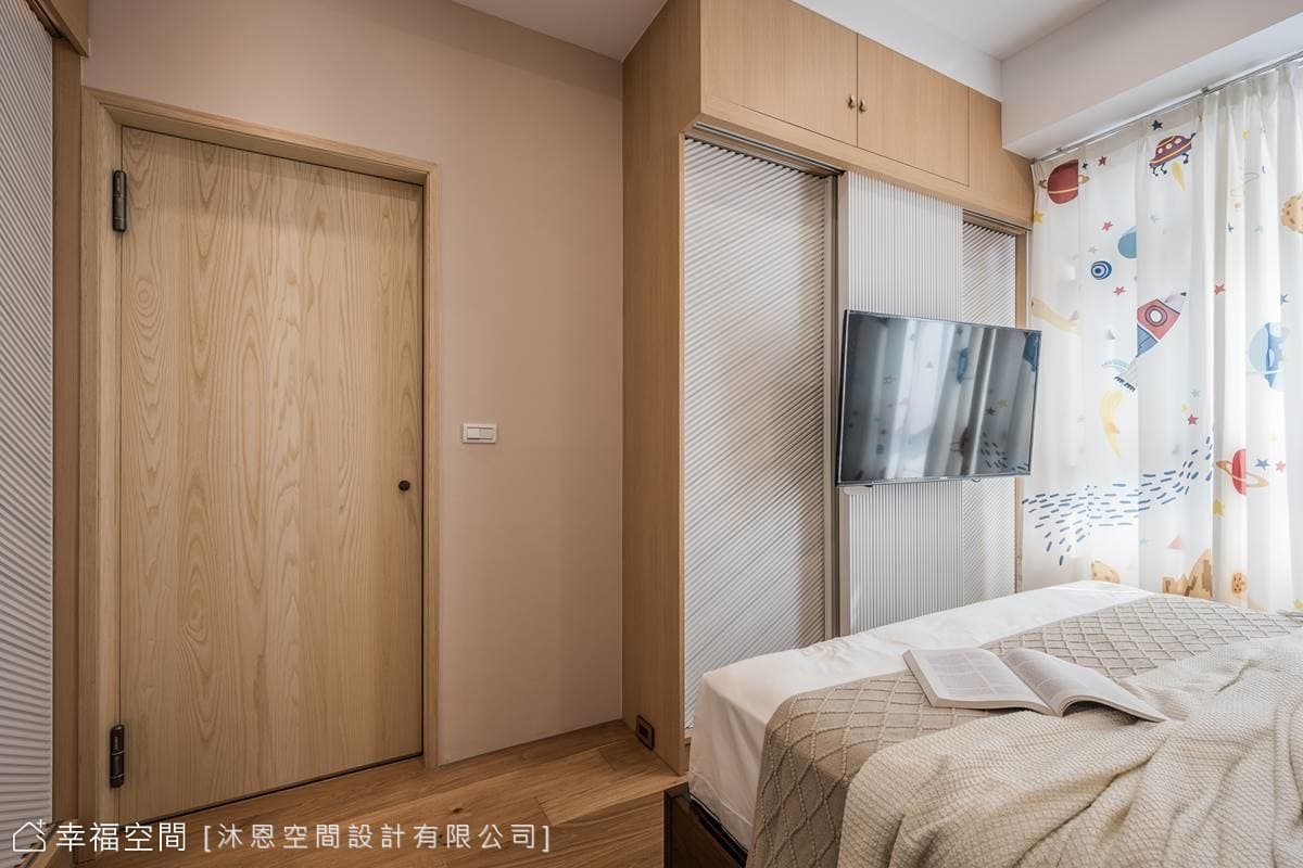 一起住進溫暖小木屋，姊妹倆的森林系之家