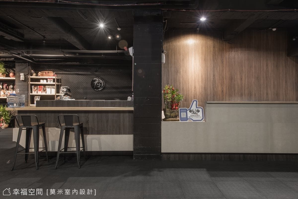 鬥犬健身工廠｜工業風｜300坪