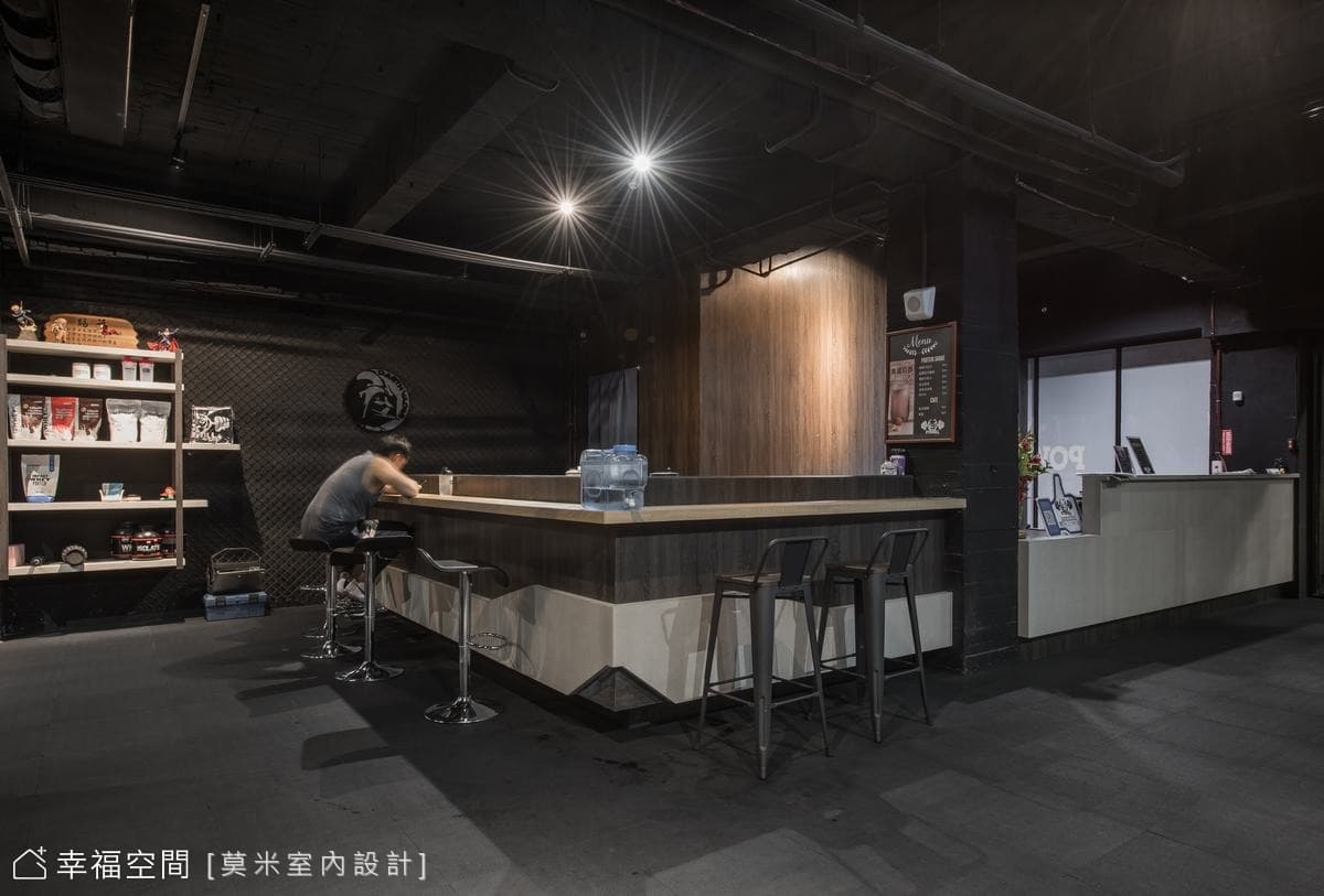 鬥犬健身工廠｜工業風｜300坪