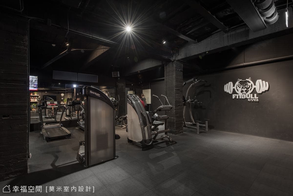鬥犬健身工廠｜工業風｜300坪