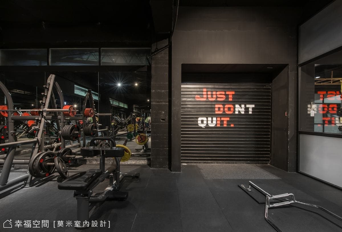 鬥犬健身工廠｜工業風｜300坪
