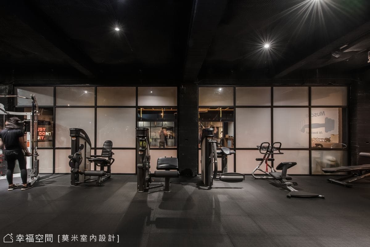 鬥犬健身工廠｜工業風｜300坪