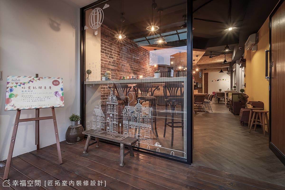 店面入口