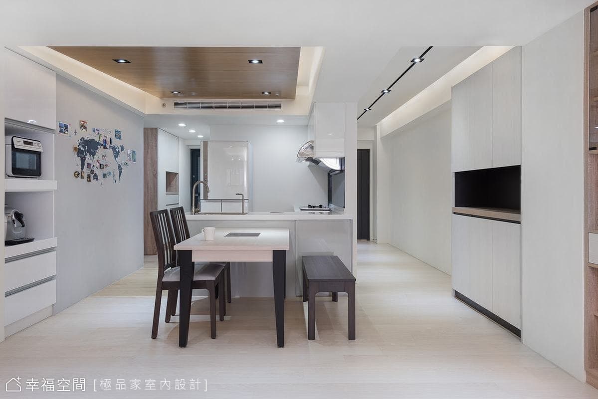 引光輕之麗