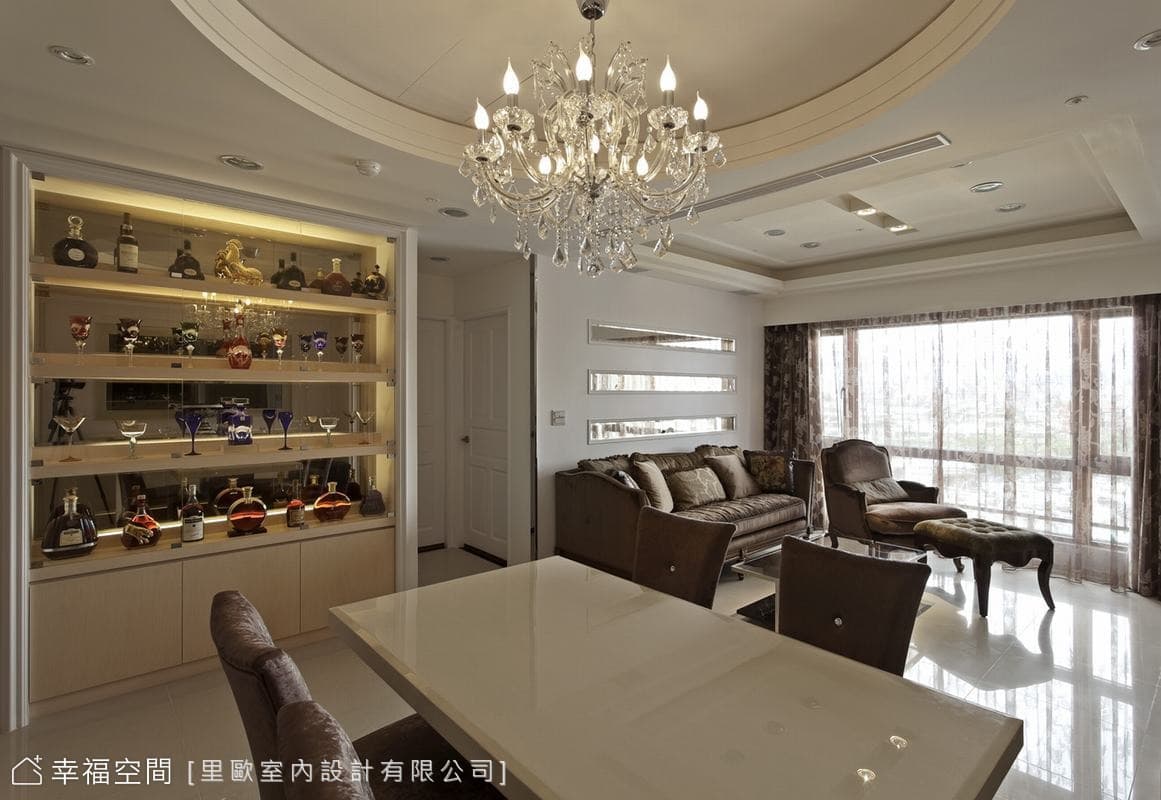 洋酒展示櫃