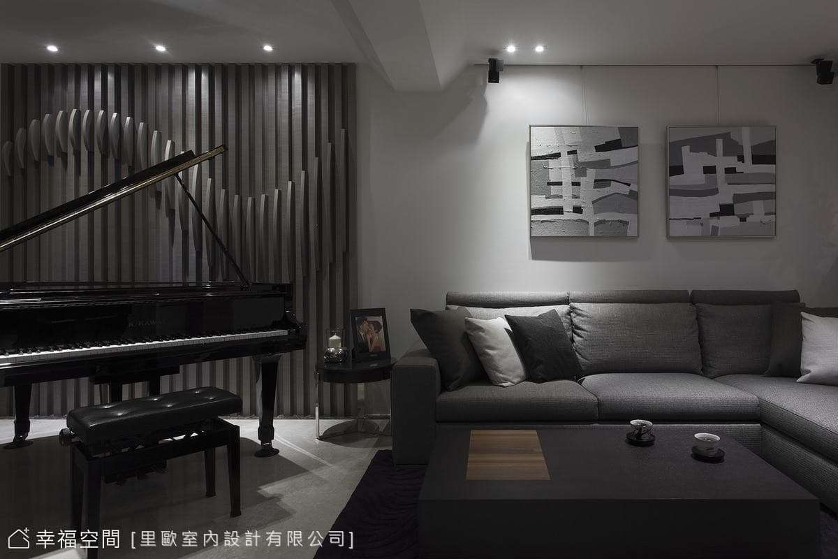 琴區主題牆