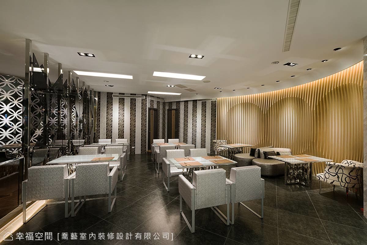 沙發用餐區