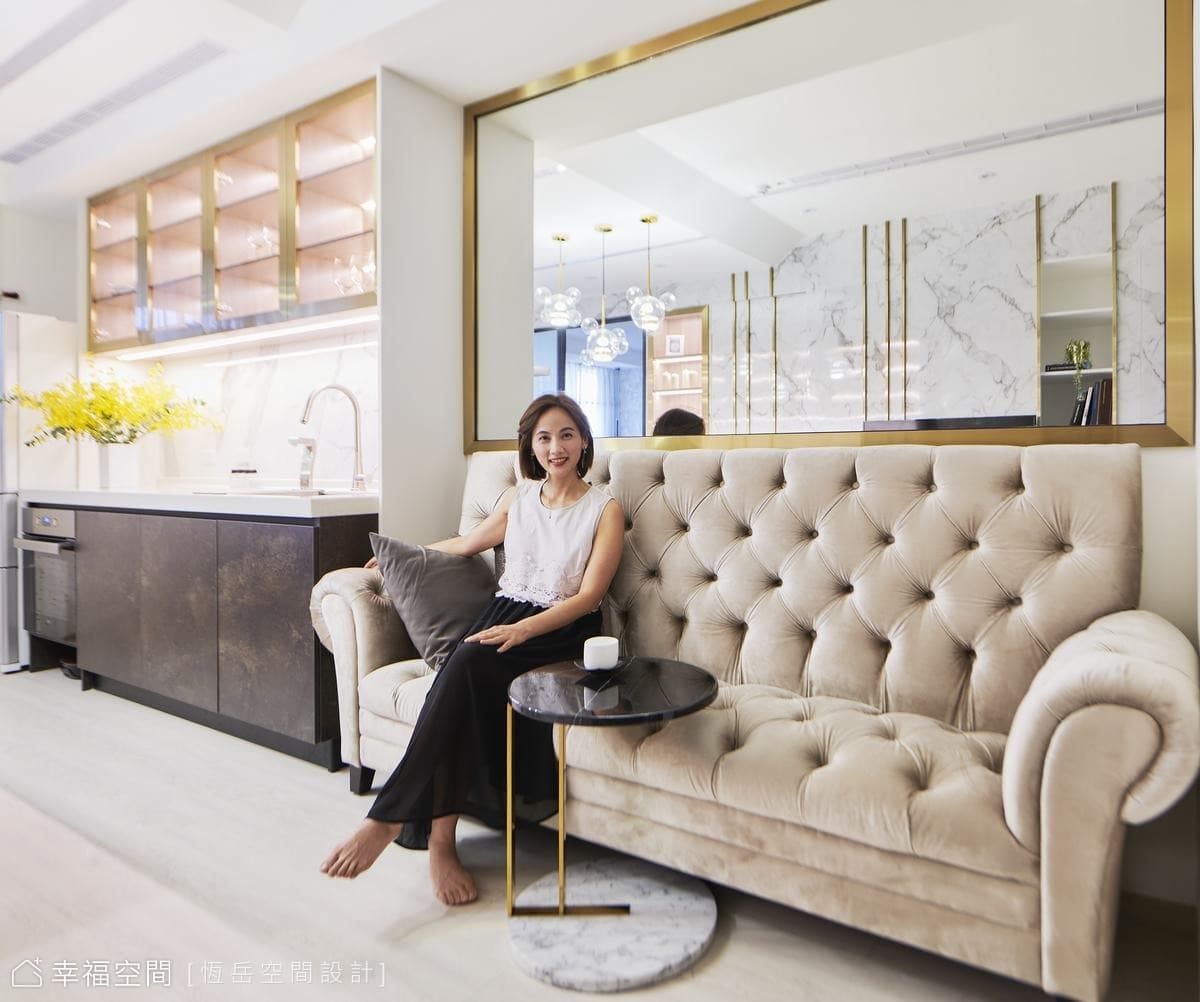 新貴女王  磅礡殿堂｜2020年Muse Design Awards GIOD-Grayscale reversal