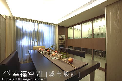 餐廳與廚房