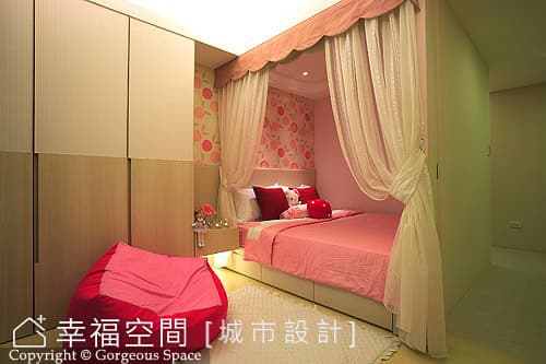 女兒房
