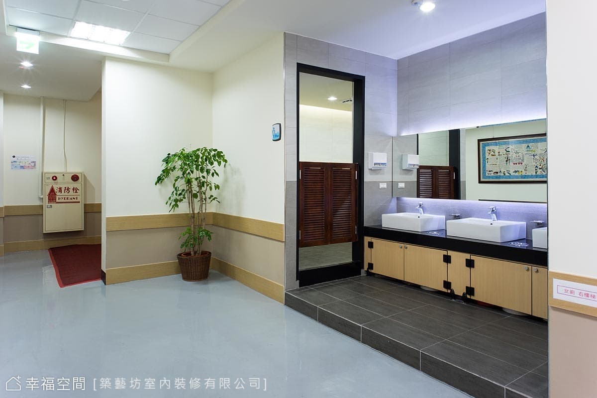 航空教育訓練中心