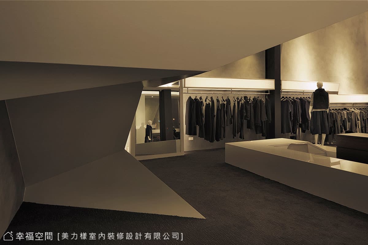 木泥閣服裝店