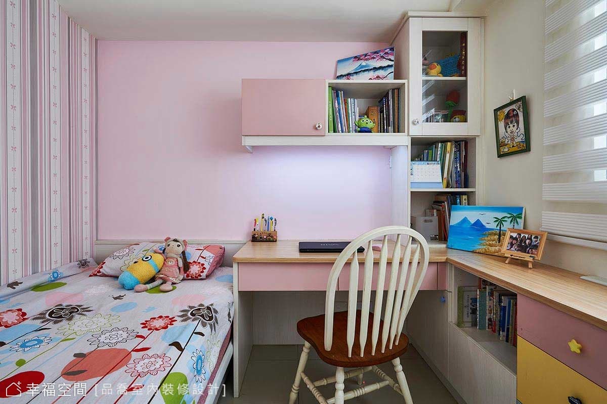 小孩房書桌