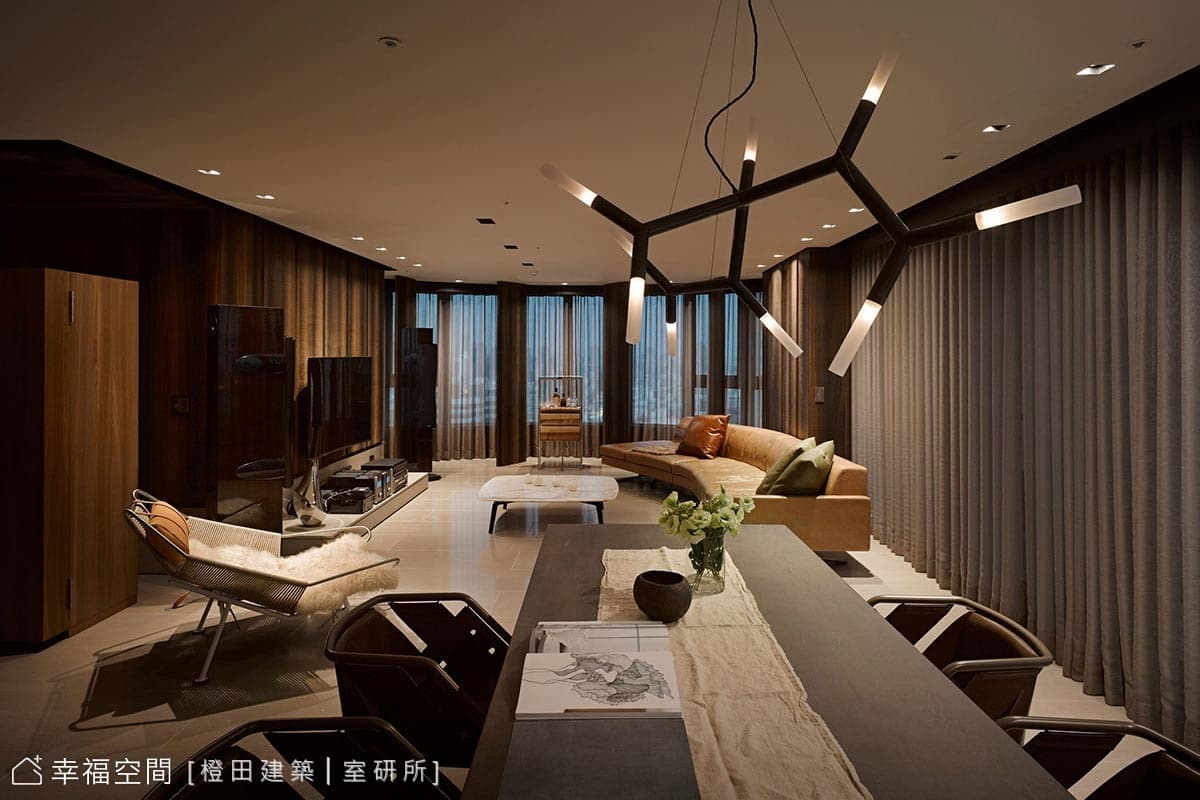 築．奚居