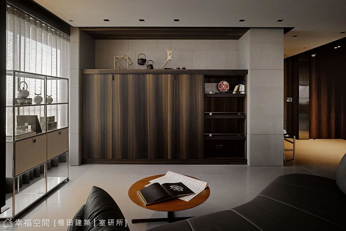 築．奚居