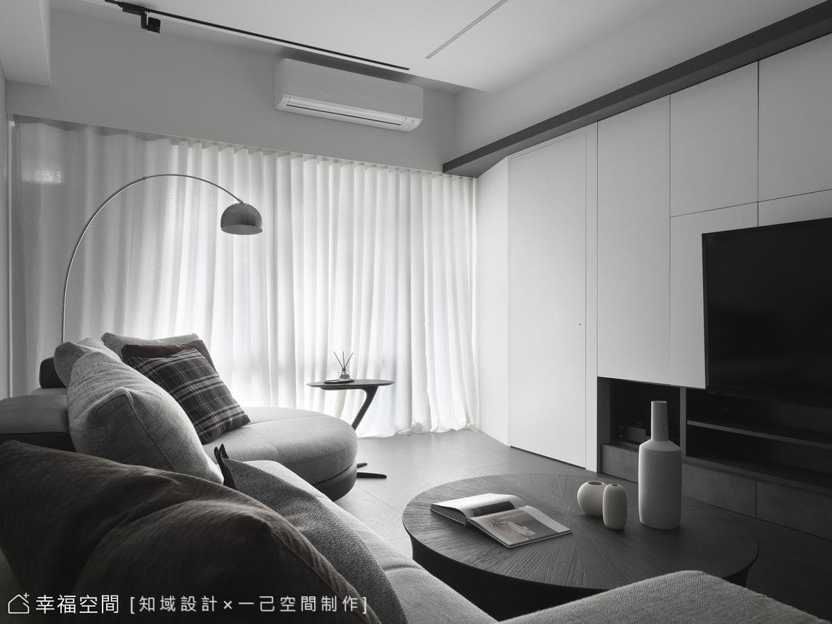 Black Mica｜現代風