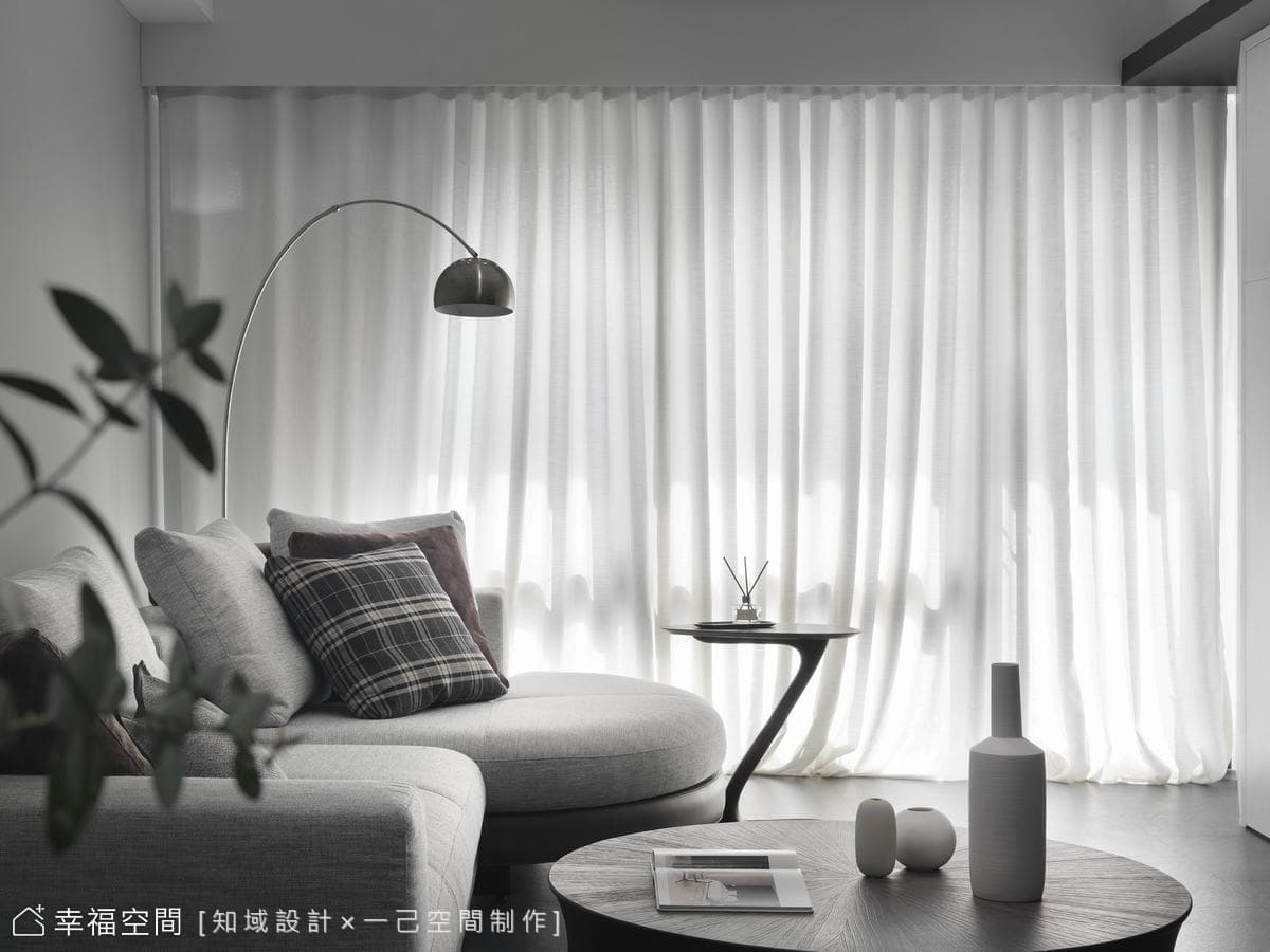 Black Mica｜現代風
