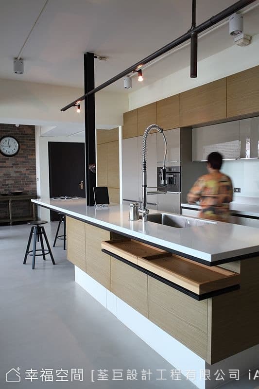 Lai Residence