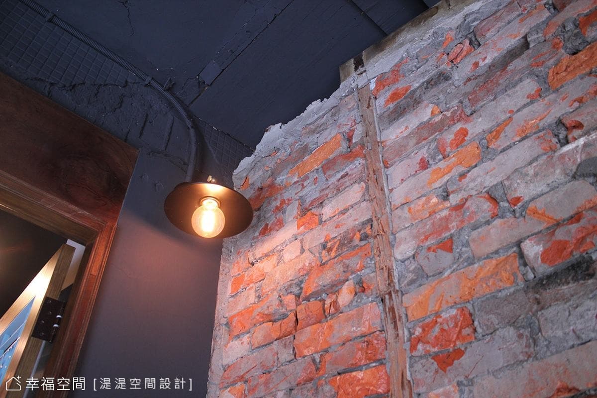 紅磚牆