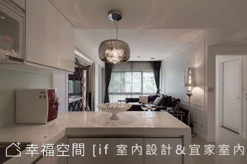 廚房望向客廳