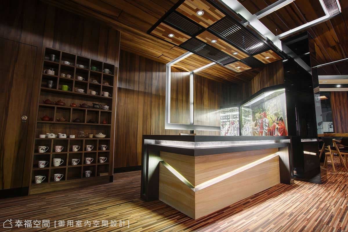 戲偶展示櫃