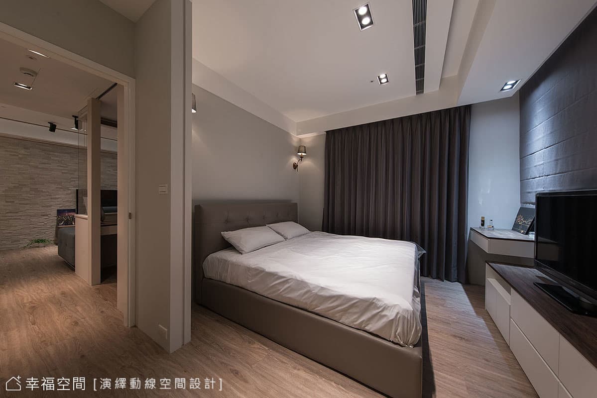 主臥