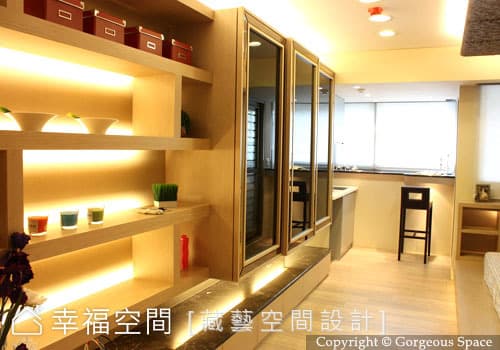 從玄關望向室內
