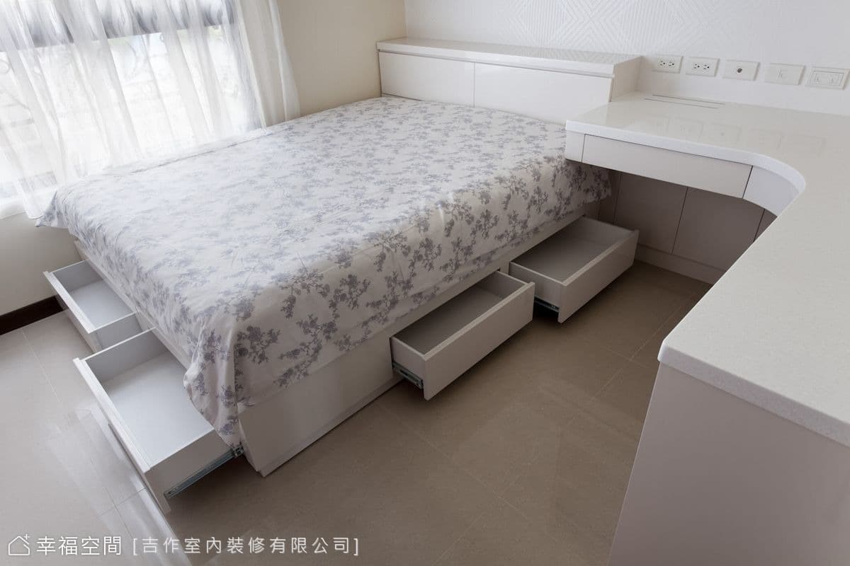 床底收納