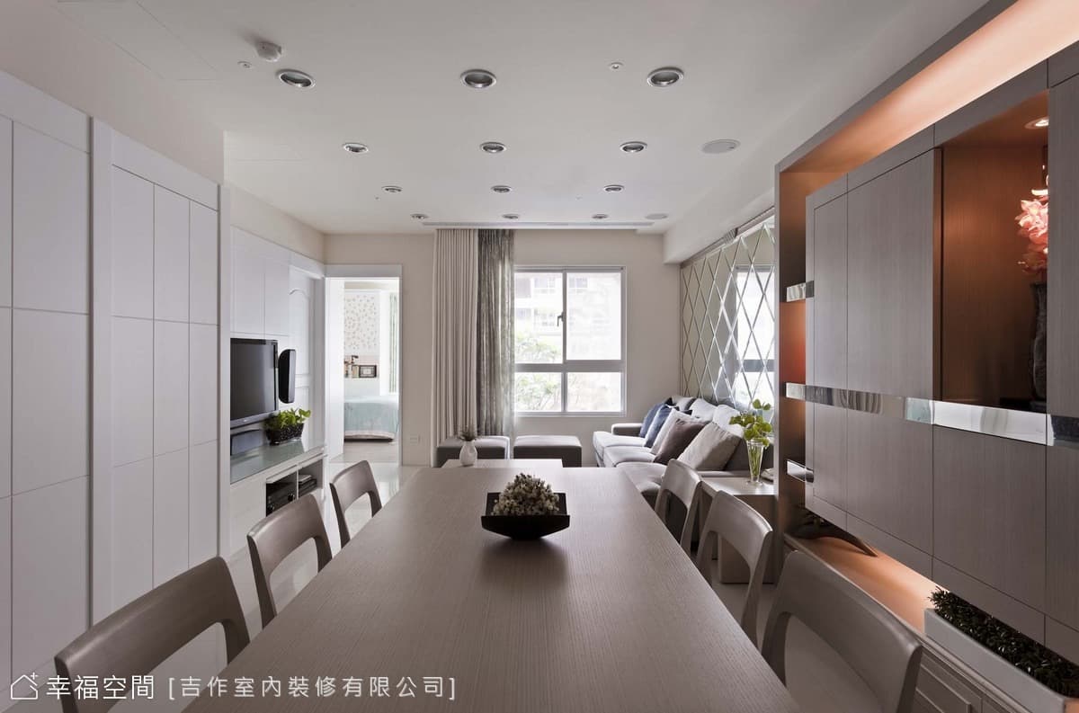 餐廳望向窗台