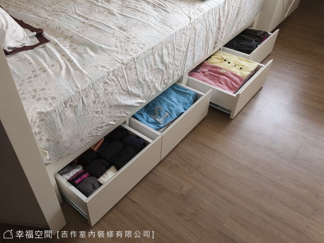床下收納