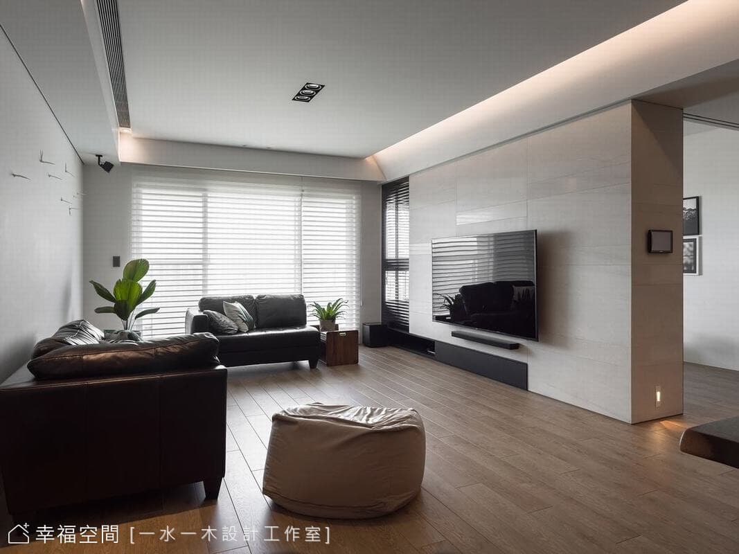 翱。由