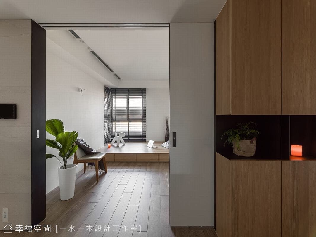 翱。由