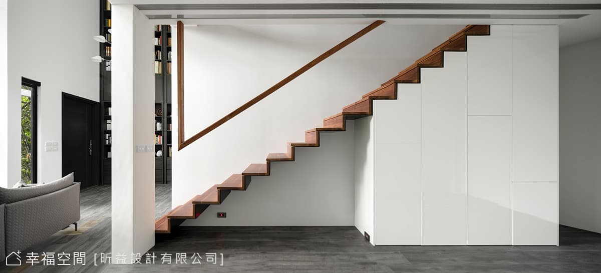 梯間